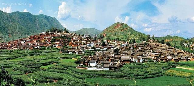 迤沙拉民族文化村