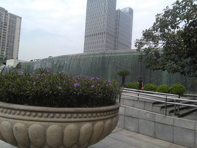 天河东站绿化广场