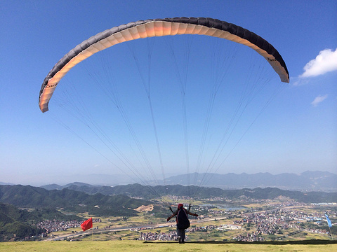 中国滑翔伞训练基地