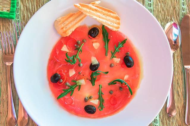 天堂向左,马尔代夫与可可拉岛向右