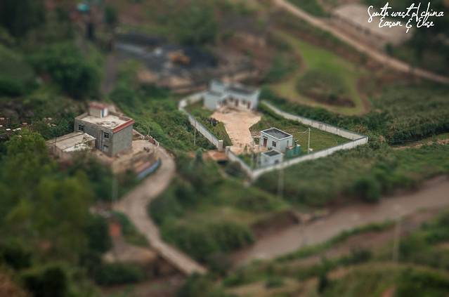 滇北川南漫游记--在冷清中穿越火热国庆