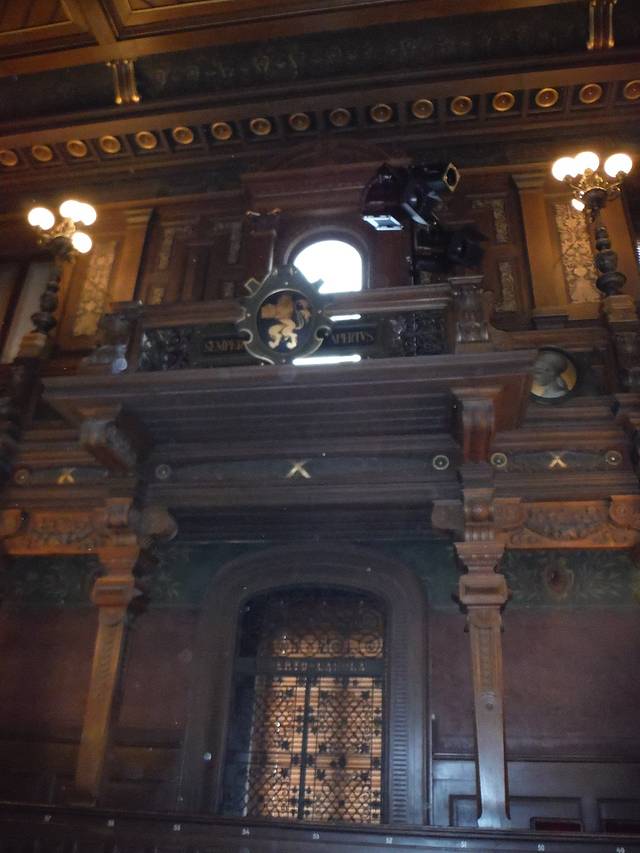 威廉广场大讲堂