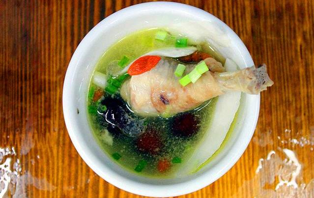 金岷坊椰子鸡餐厅(河西路店)