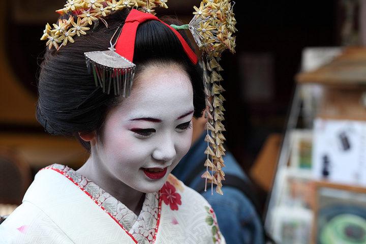 歌舞伎,同时这里也是观看日本传统民居的好地方,拍照片取景角度非常不