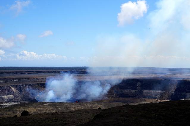 哈雷茂茂火山口