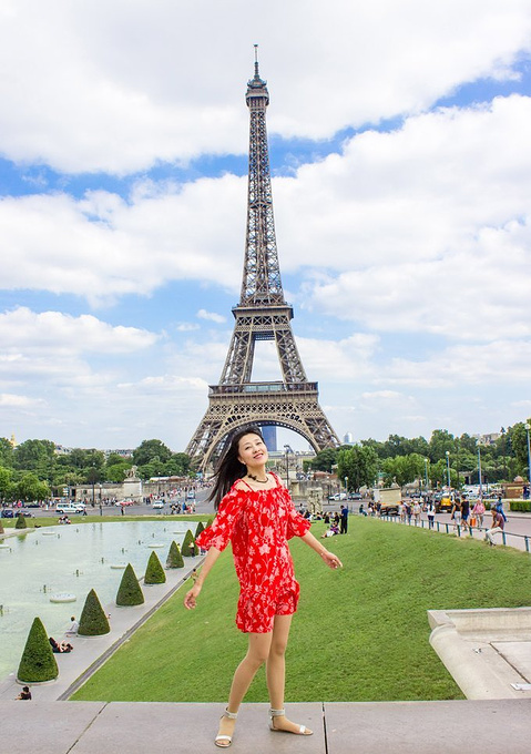 法国_巴黎 第二次来看艾菲尔,这一次是在白天