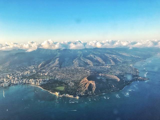 瓦胡岛-杜克卡哈那莫库雕像