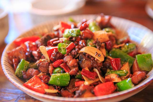 浮娴小锅饭·云南民俗风味餐厅(束河古镇店)