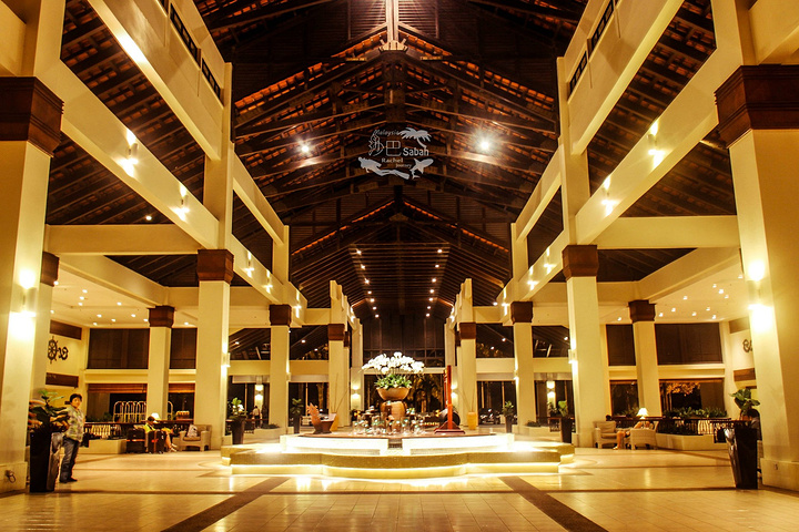 大堂一般酒店没有配备的洗漱用品五星酒店一应俱全走廊处有不少东南亚