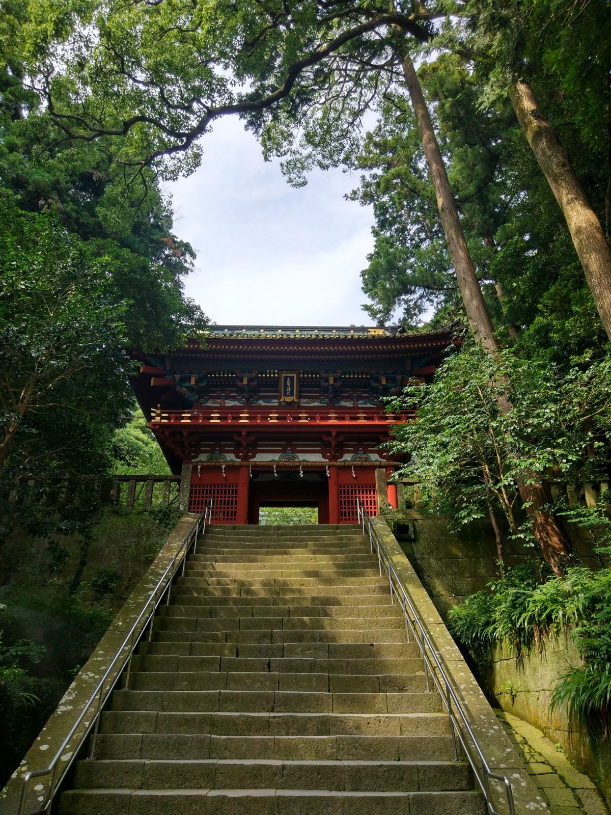 位列静冈景点排行榜前列的久能山东照宫景点,那不是偏僻,是相当偏僻.