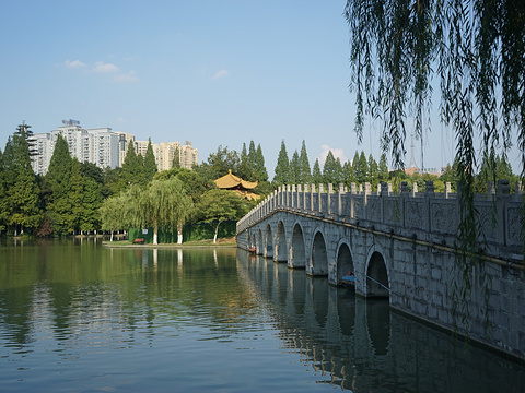 逍遥津公园旅游景点图片