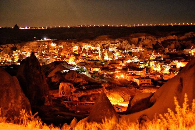 乌奇希萨尔城堡