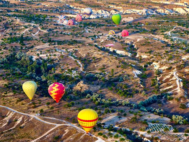 卡帕多奇亚热气球体验