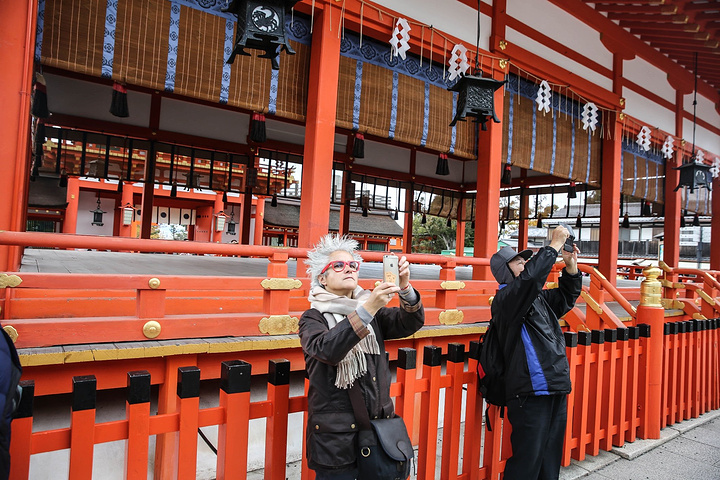其中以京都的伏见稻荷大社最有名它是全日本稻荷神社的大本营拍摄地为
