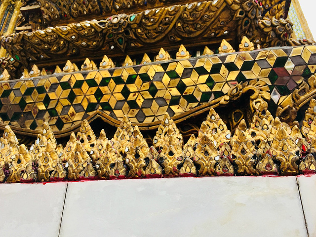 门票500泰铢,不像国内那么贵,这好歹也是皇宫