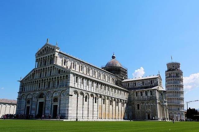 比萨大教堂广场