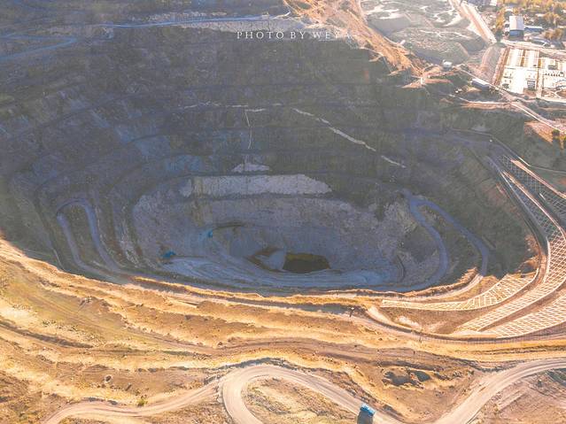 新疆阿勒泰可可托海三号坑景点