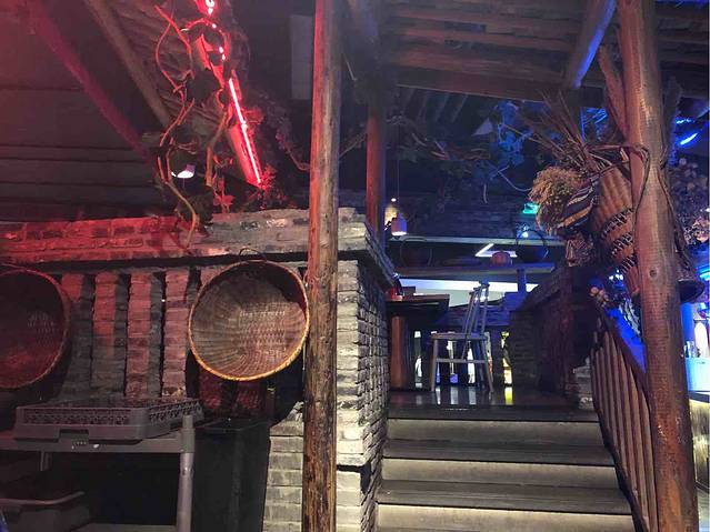 巡湘记·地道湖南菜(莘庄仲盛店)