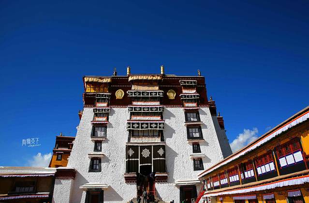 布达拉宫白宫