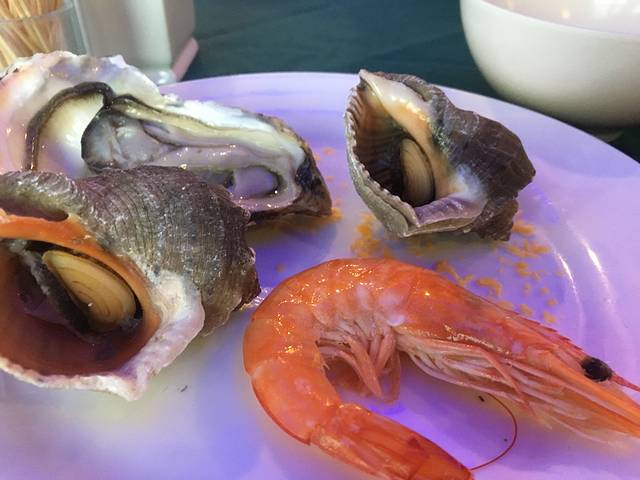 渤海明珠旋转西餐厅