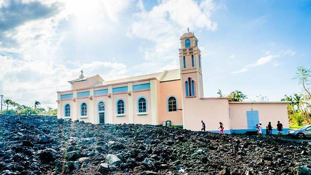 火山熔岩圣母教堂