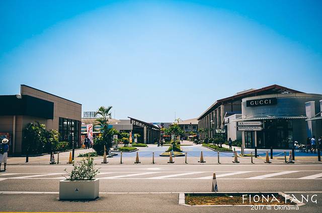 冲绳奥特莱斯购物中心Ashibinaa