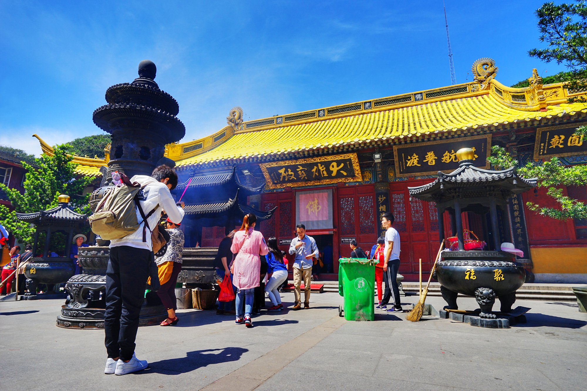 慧济寺也叫佛顶山寺,初建于明代,整个寺庙因山制宜,布局包括天王殿后