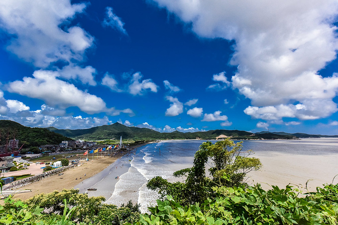 诗画浙江东海这座普通渔村坐拥惊艳全球的天空之镜堪称中国第一渔村