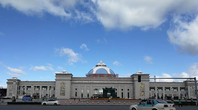 海拉尔东山机场