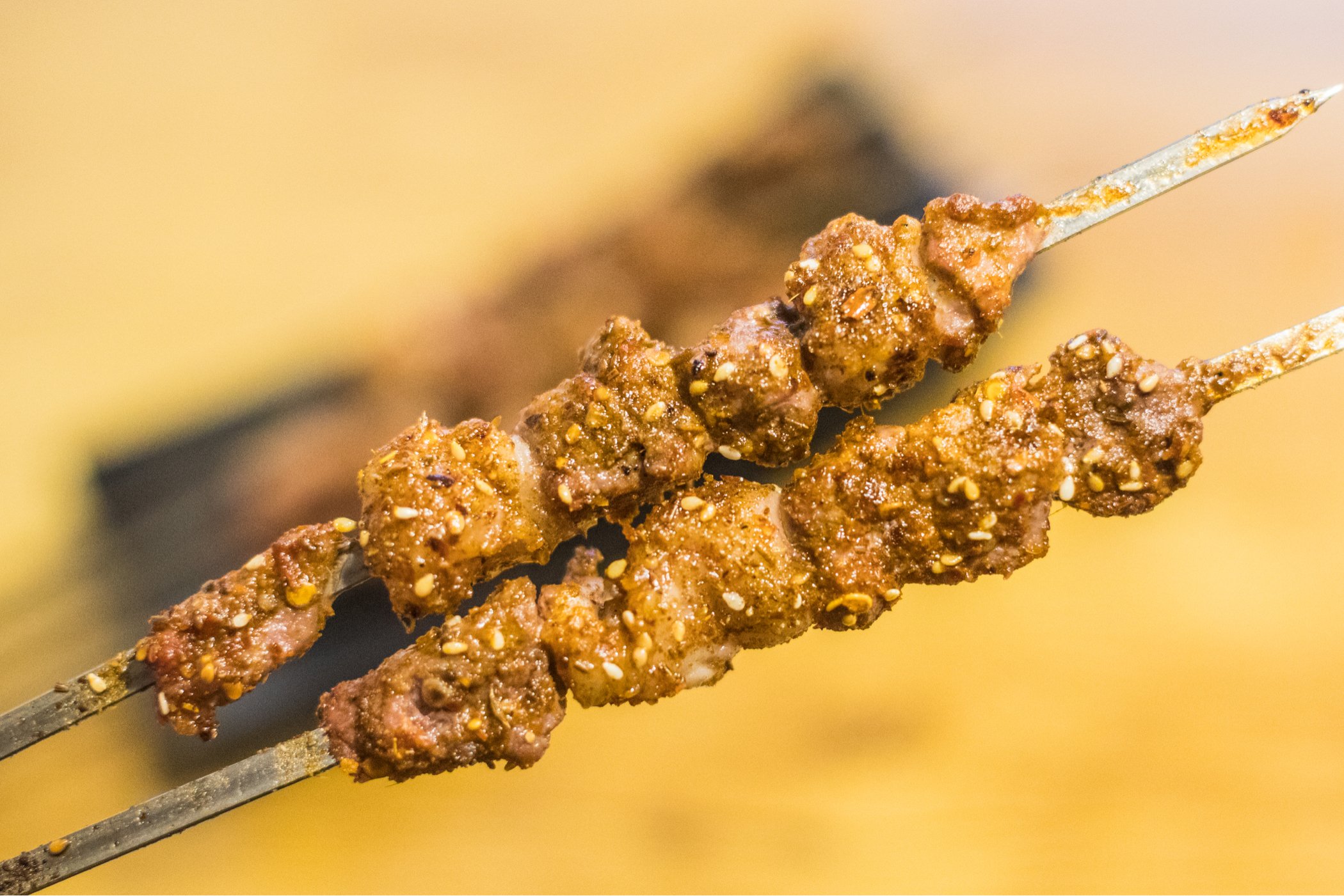 2021亦古味焖烤羊肉串美食餐厅,.整体的给人的感觉是非常舒.