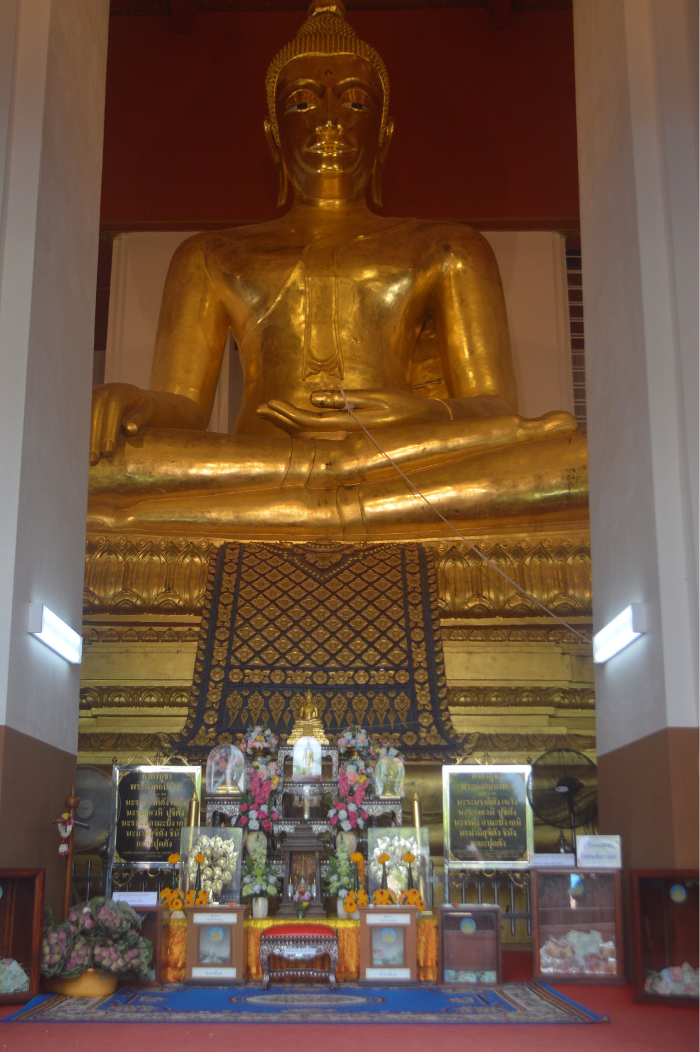 蒙坤巫碧寺的小时候?对了 这里是免门票