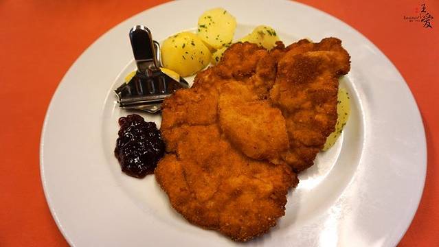 Seeböeckenhotel Zum Weissen Hirschen