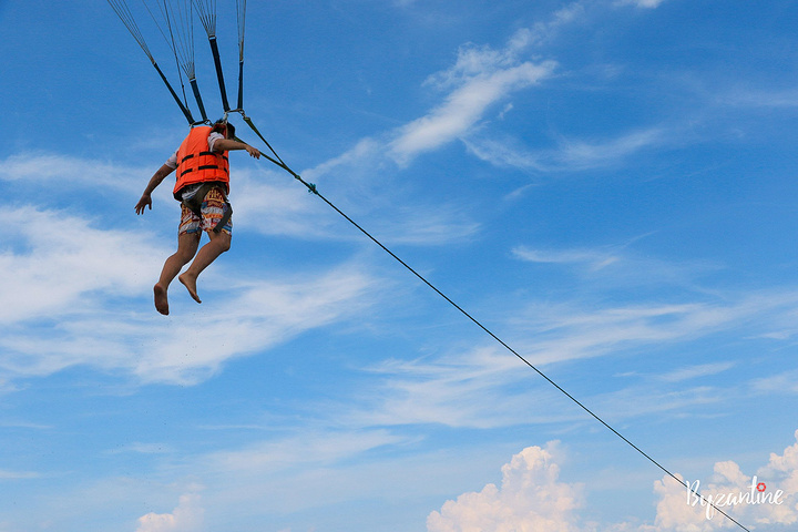 踏踏实实地在格兰岛的哈天海滩躺了一个下午,