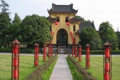 独秀峰王城景区