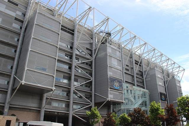 圣詹姆斯公园球场