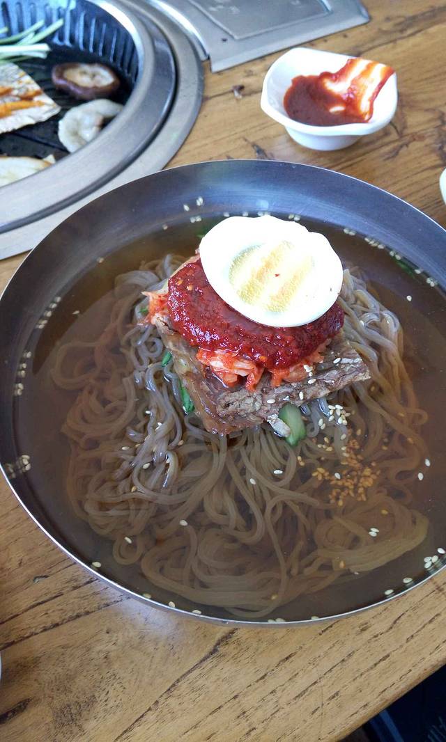 汉拿山韩式烤肉(长白山万达店)