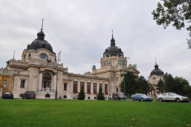 盖莱尔特温泉浴室