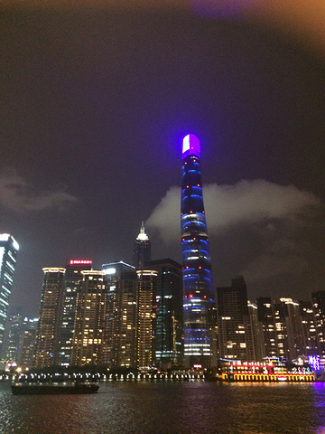 2017人多,建议先去二楼占座位,再去三楼观光。