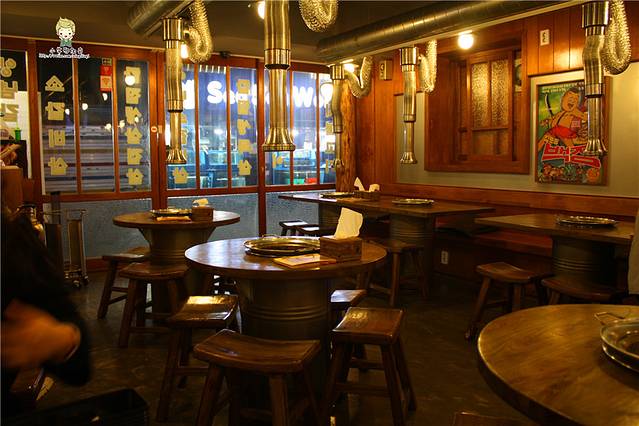 姜虎东烤肉明洞店