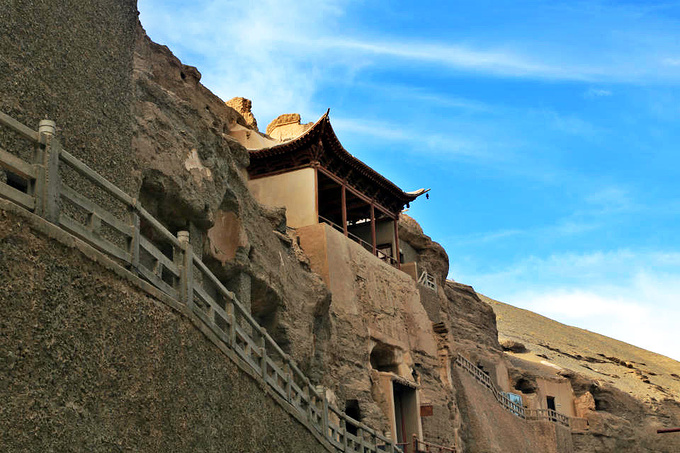 张掖旅游攻略 大漠胡杨飞沙,河西金湖落日 莫高窟不愧为四大石窟之首