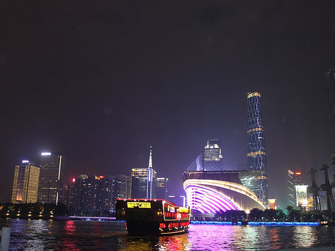 珠江夜游广州塔码头旅游景点图片