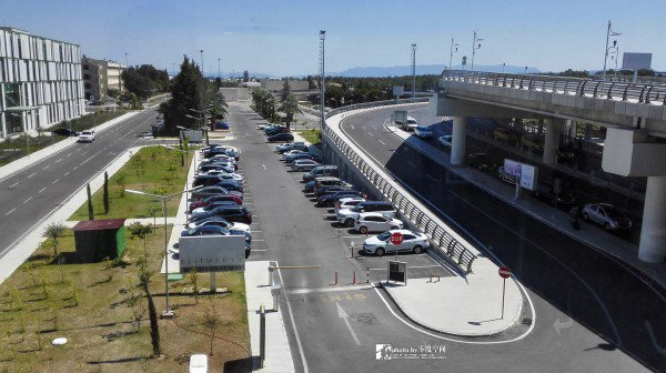 在蓝色乐土上清新游荡