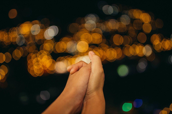 千户能够买多次进出千户的门票,但是需要身份