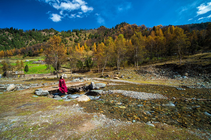 2017.坐落于祁连山脉南麓的东端,平均海拔180