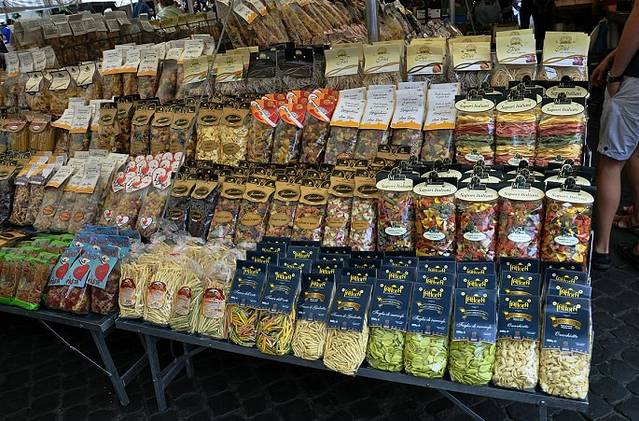 鲜花广场美食街