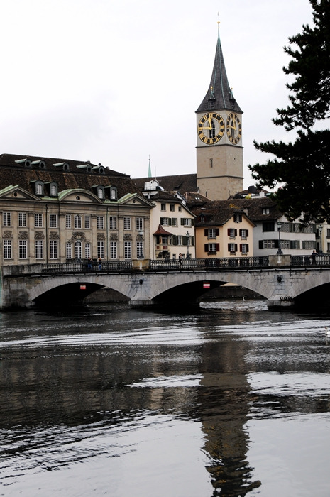 苏黎世圣彼得教堂