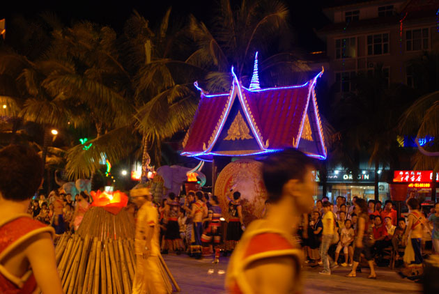 勐巴拉娜西艺术宫