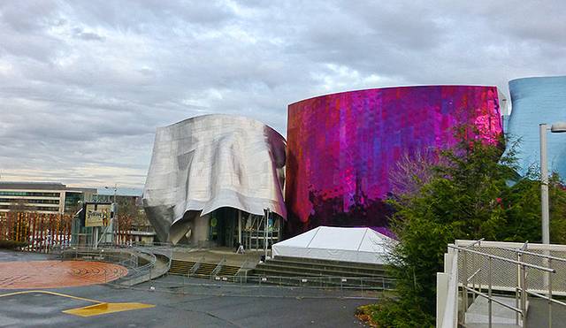 西雅图中心的单轨铁路