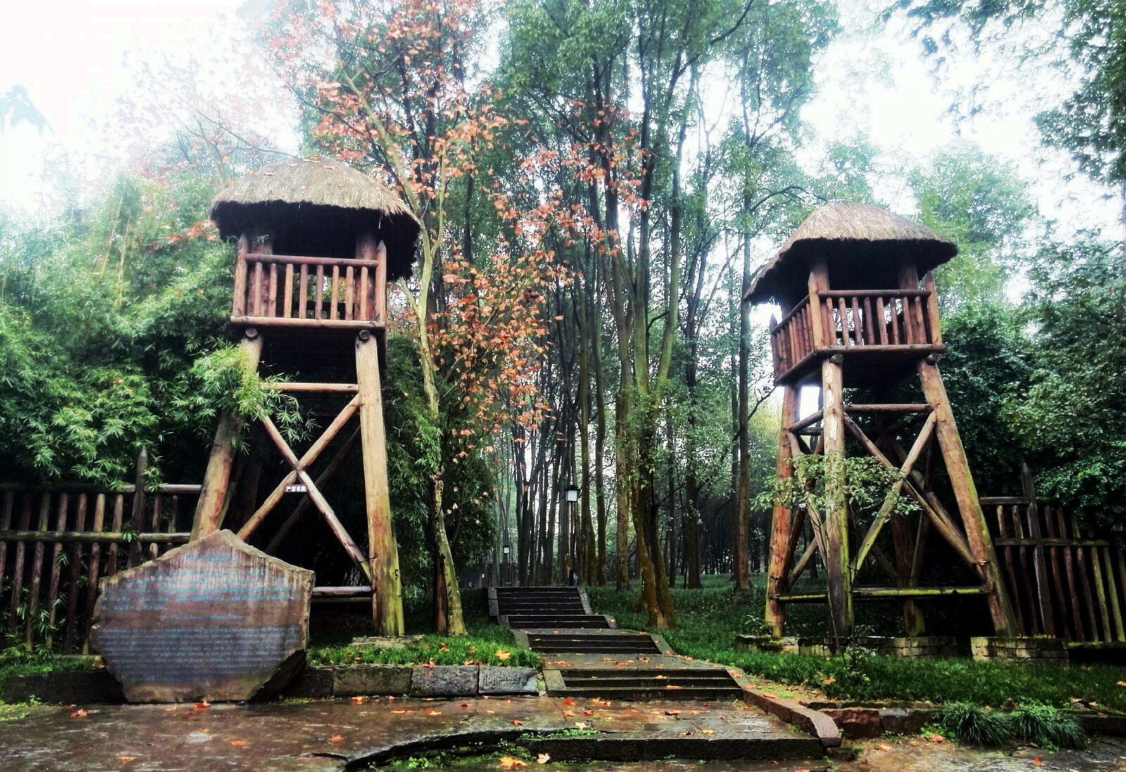 去这之前最好先去钓鱼城古战场遗址博物馆看看这里非常详细的讲解了这