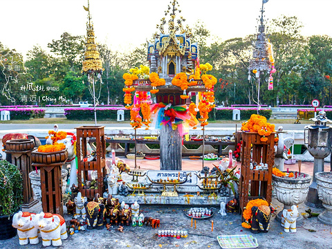 清迈大学旅游景点图片